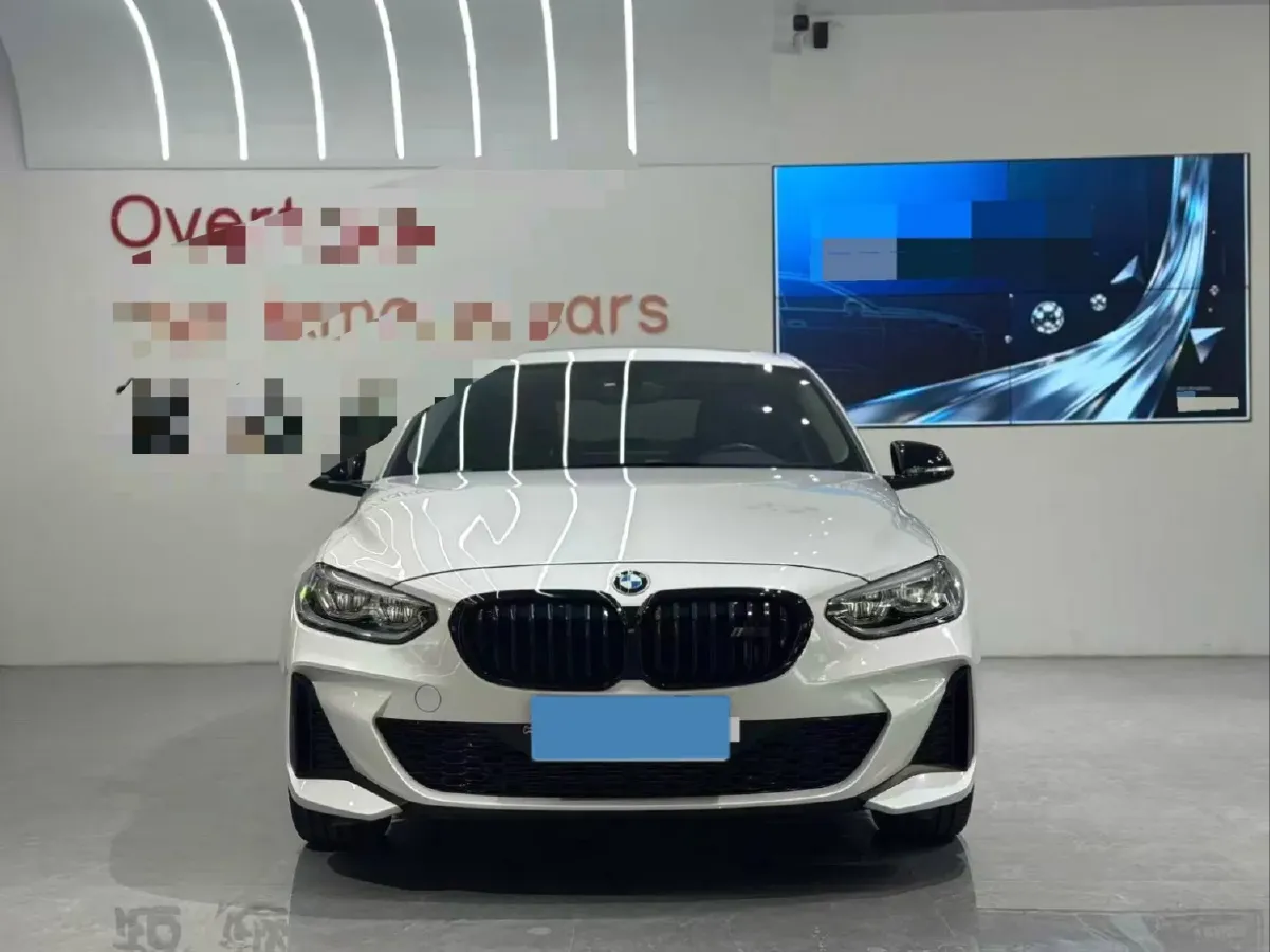2022 BMW 1 Series 1.5T 140HP L3 7DCT,autocango,china used car exporter,china ev exporter,chinese used car exporter,chinese used ev exporter