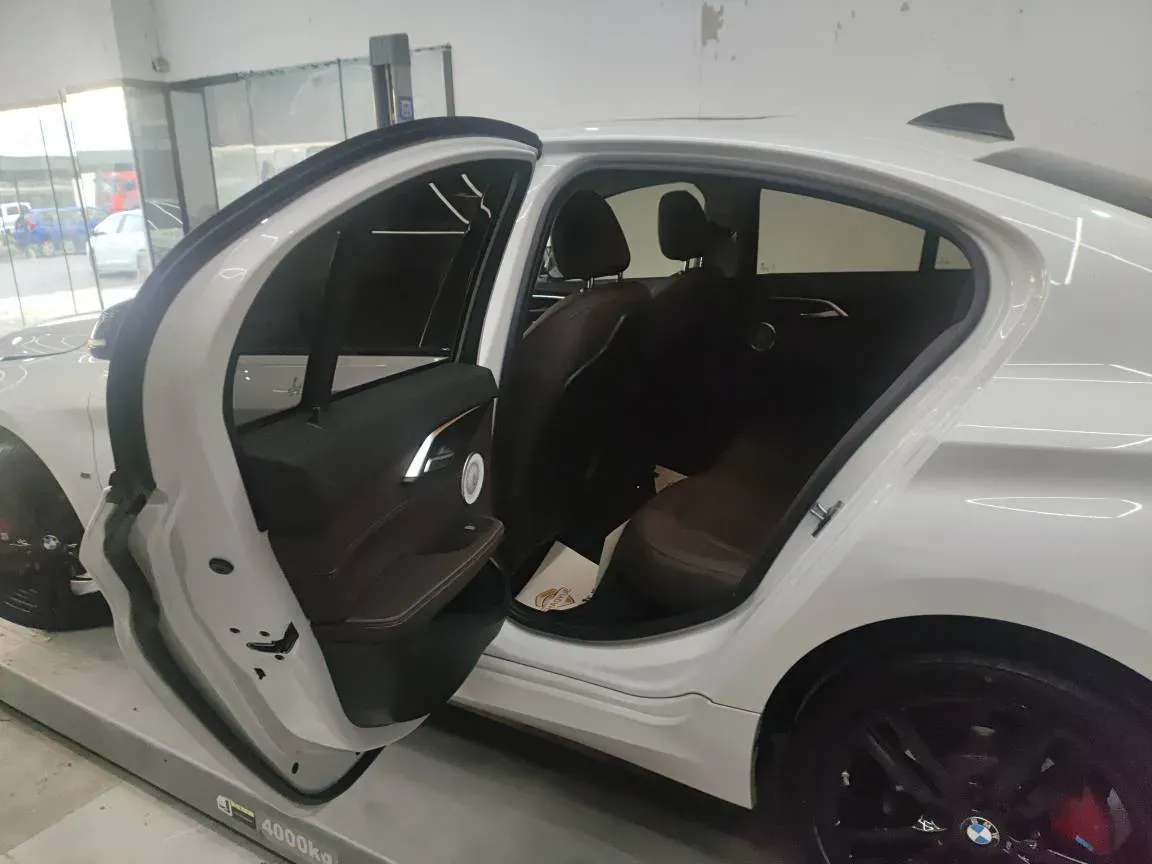 2022 BMW 1 Series 1.5T 140HP L3 7DCT,autocango,china used car exporter,china ev exporter,chinese used car exporter,chinese used ev exporter