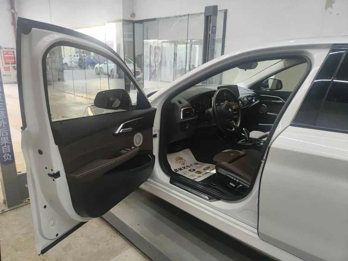 2022 BMW 1 Series 1.5T 140HP L3 7DCT,autocango,china used car exporter,china ev exporter,chinese used car exporter,chinese used ev exporter