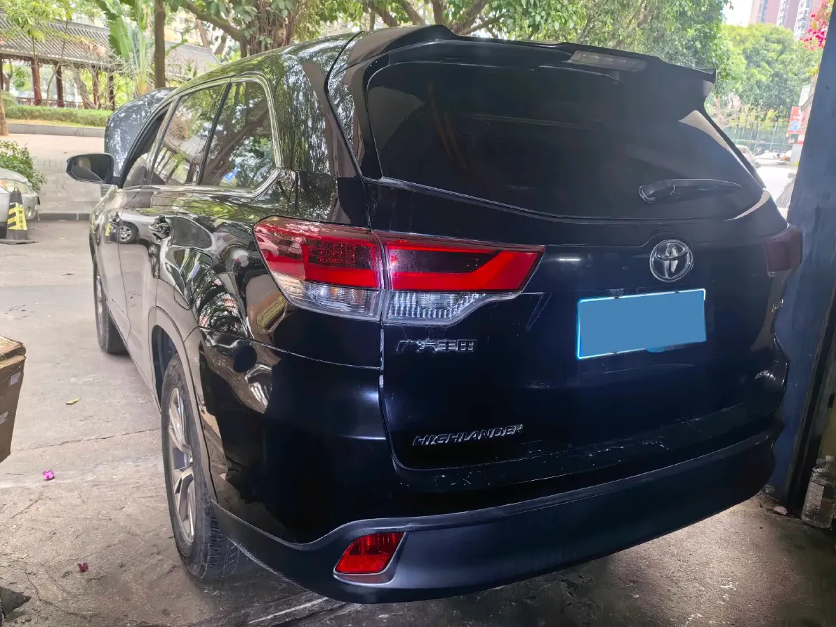 2021 Toyota Highlander 2.0T 220HP L4 6AT,autocango,china used car exporter,china ev exporter,chinese used car exporter,chinese used ev exporter
