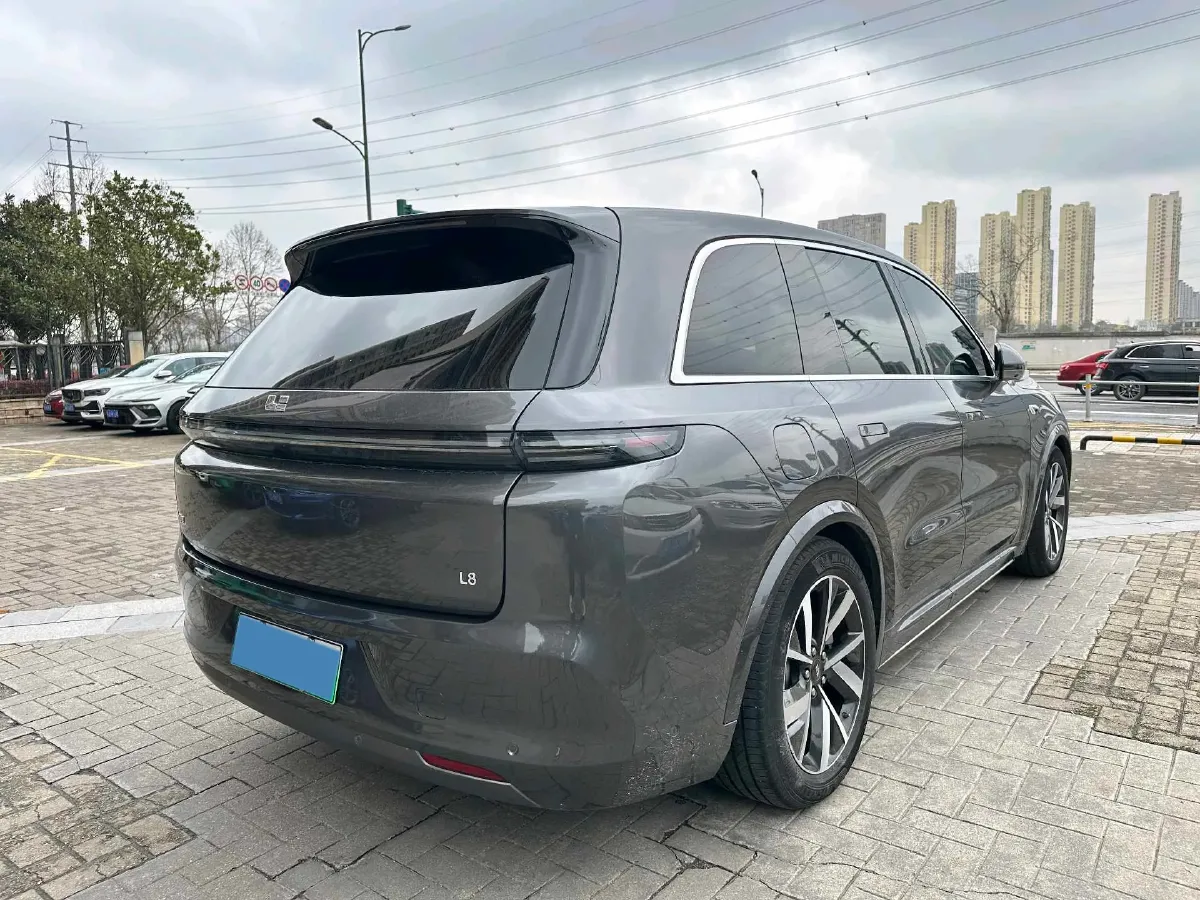 2024 Volvo S60 2.0T 197HP L4 7DCT,autocango,china used car exporter,china ev exporter,chinese used car exporter,chinese used ev exporter