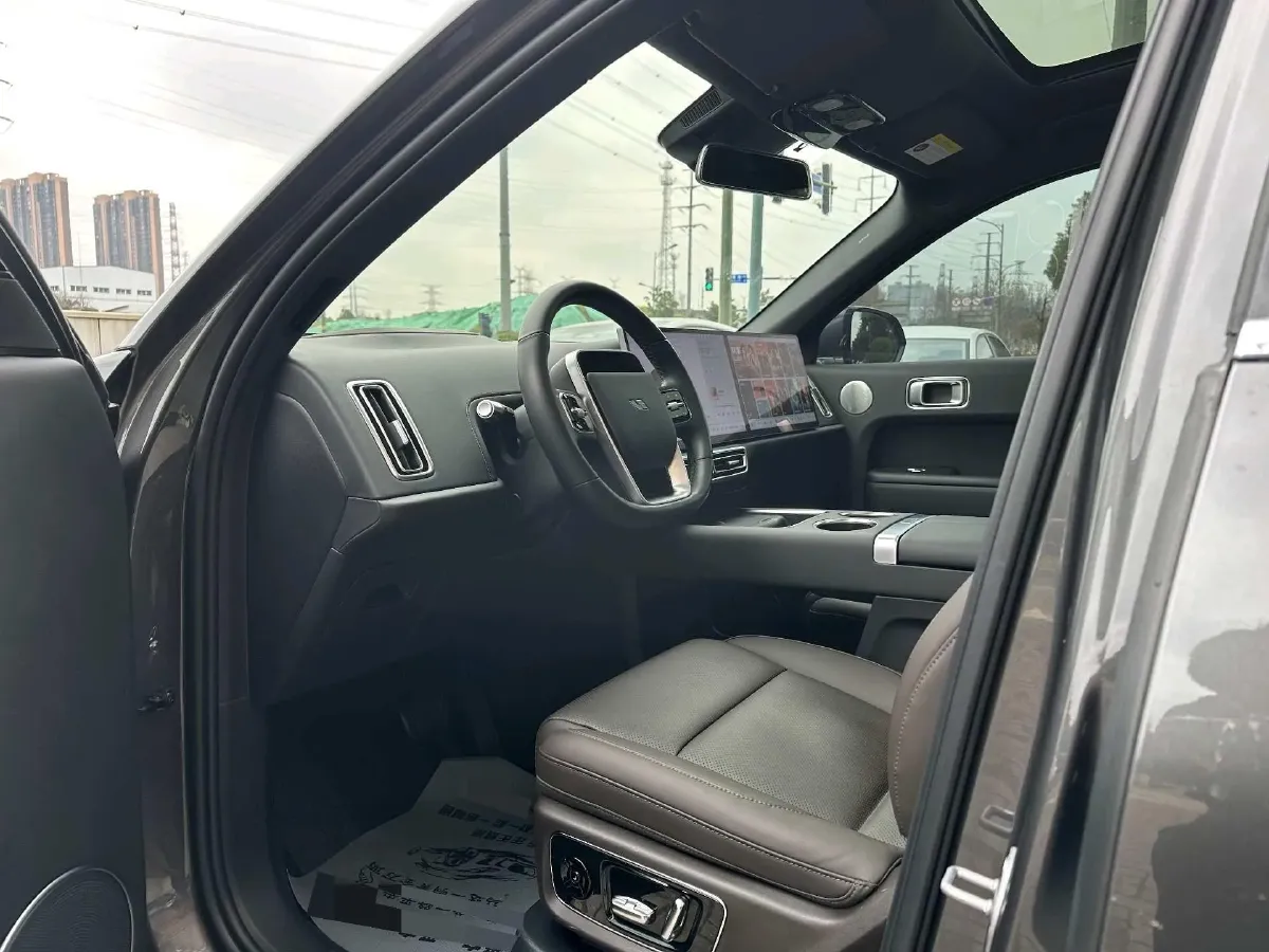 2024 Volvo S60 2.0T 197HP L4 7DCT,autocango,china used car exporter,china ev exporter,chinese used car exporter,chinese used ev exporter