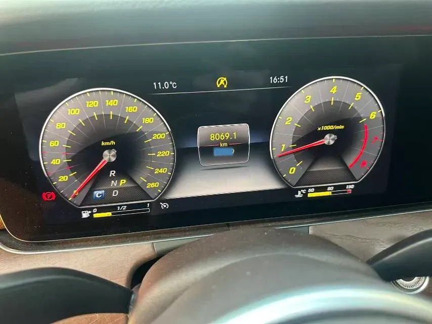 2020 Mercedes-Benz E Class 2.0T 258HP L4 9AT,autocango,china used car exporter,china ev exporter,chinese used car exporter,chinese used ev exporter