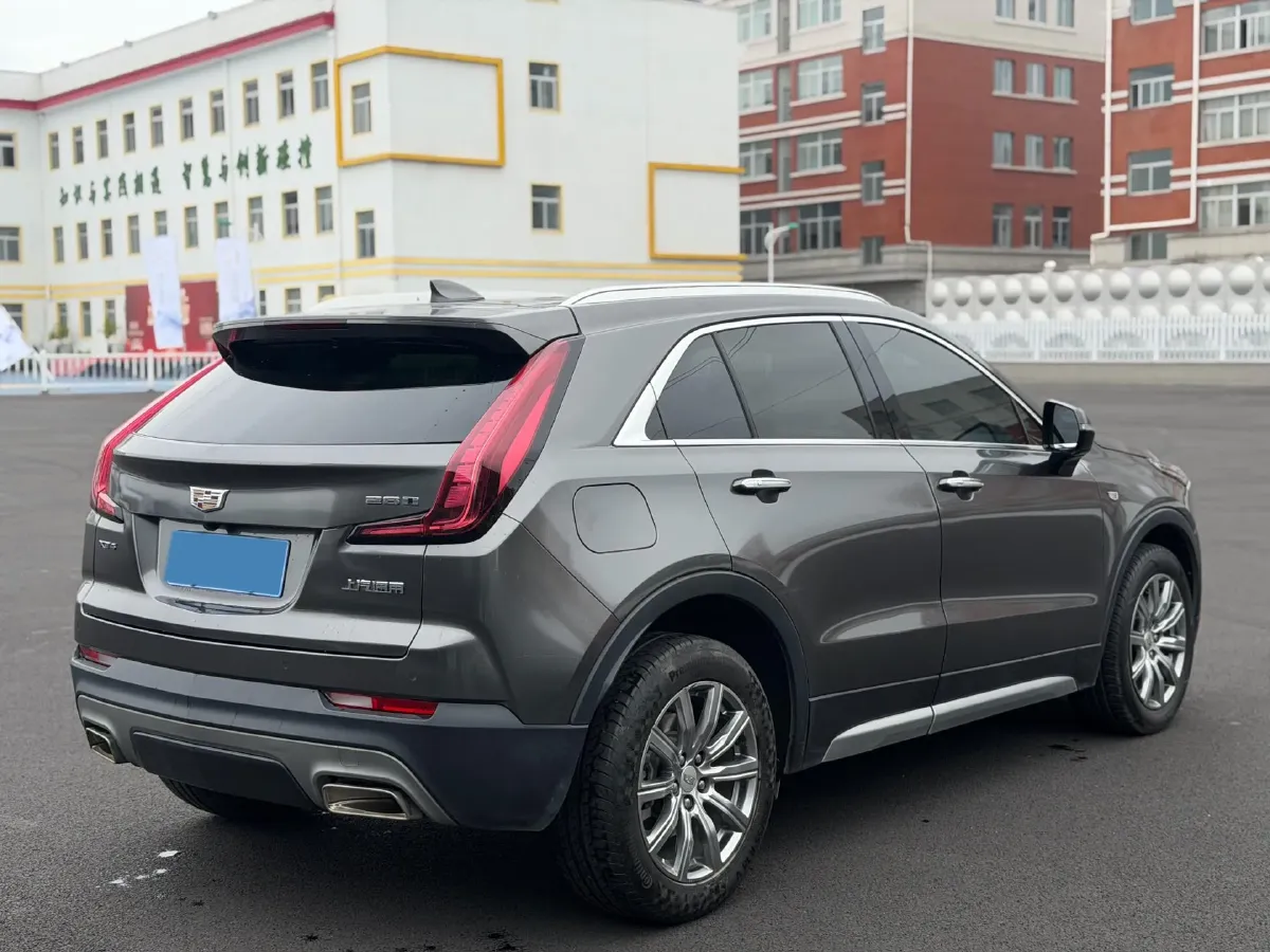 2021 Cadillac XT4 2.0T 237HP L4 9AT,autocango,china used car exporter,china ev exporter,chinese used car exporter,chinese used ev exporter
