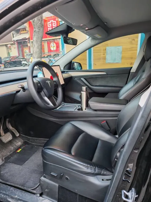 2022 Tesla Model Y BEV 60KWH,autocango,china used car exporter,china ev exporter,chinese used car exporter,chinese used ev exporter