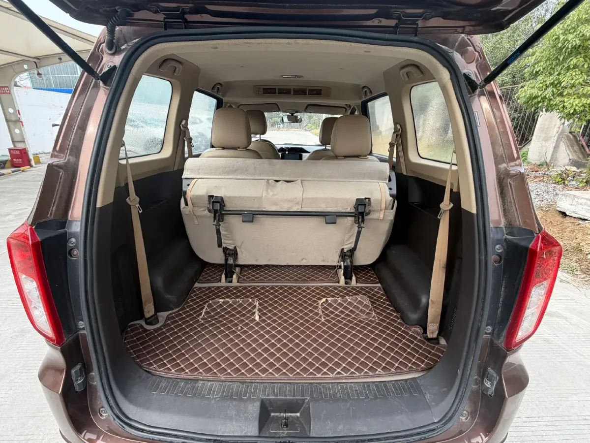 2019 WuLing HongGuang 1.5L 99HP L4 6MT,autocango,china used car exporter,china ev exporter,chinese used car exporter,chinese used ev exporter