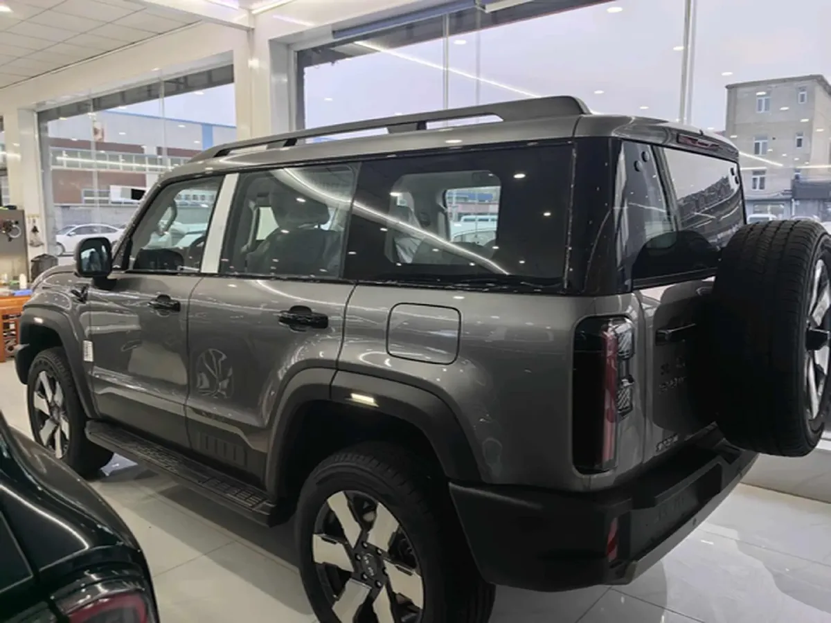 2025 Beijing BJ40 REEV REEV 188HP REEV 40.3KWH,autocango,china used car exporter,china ev exporter,chinese used car exporter,chinese used ev exporter