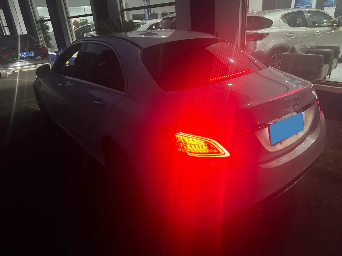 2020 Mercedes-Benz C Class 1.5T 156HP L4 9AT,autocango,china used car exporter,china ev exporter,chinese used car exporter,chinese used ev exporter