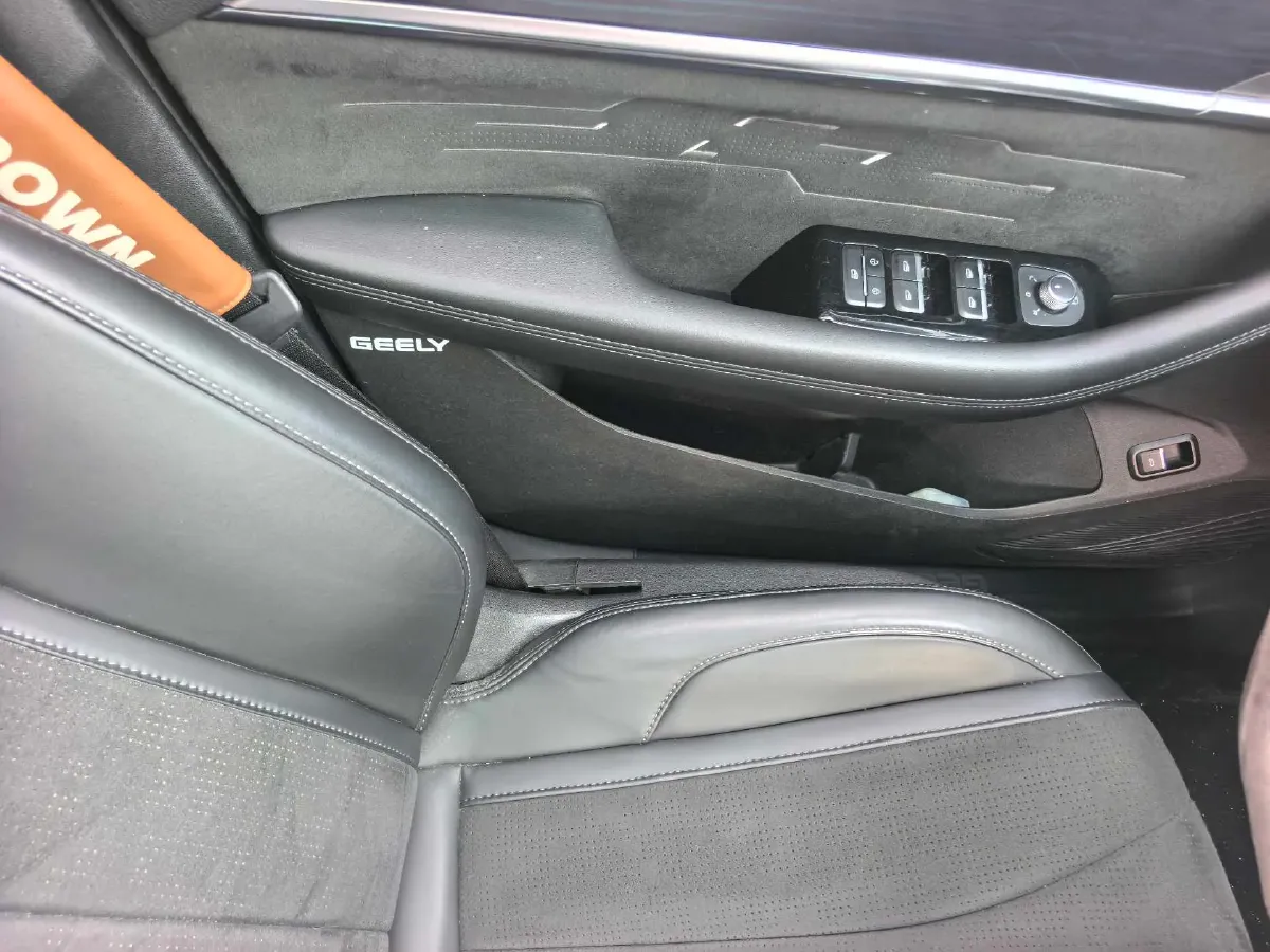 2024 Geely Monjaro 2.0T 238HP L4 8AT,autocango,china used car exporter,china ev exporter,chinese used car exporter,chinese used ev exporter