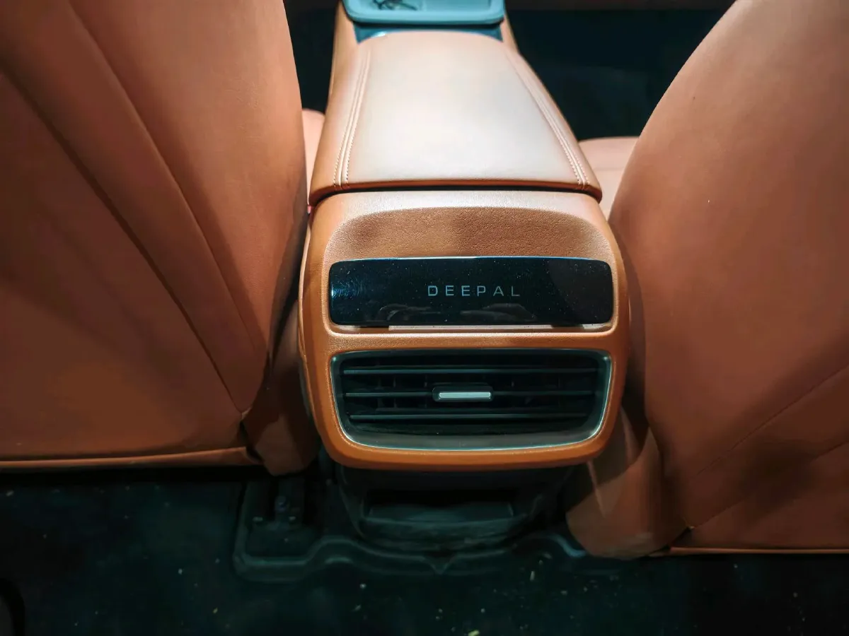 2025 ChangAn QiYuan A07 REEV 95HP REEV 28.4KWH,autocango,china used car exporter,china ev exporter,chinese used car exporter,chinese used ev exporter