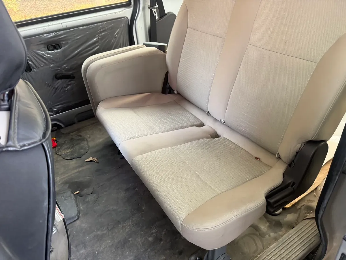 2019 WuLing HongGuang V 1.5L 99HP L4 6MT,autocango,china used car exporter,china ev exporter,chinese used car exporter,chinese used ev exporter