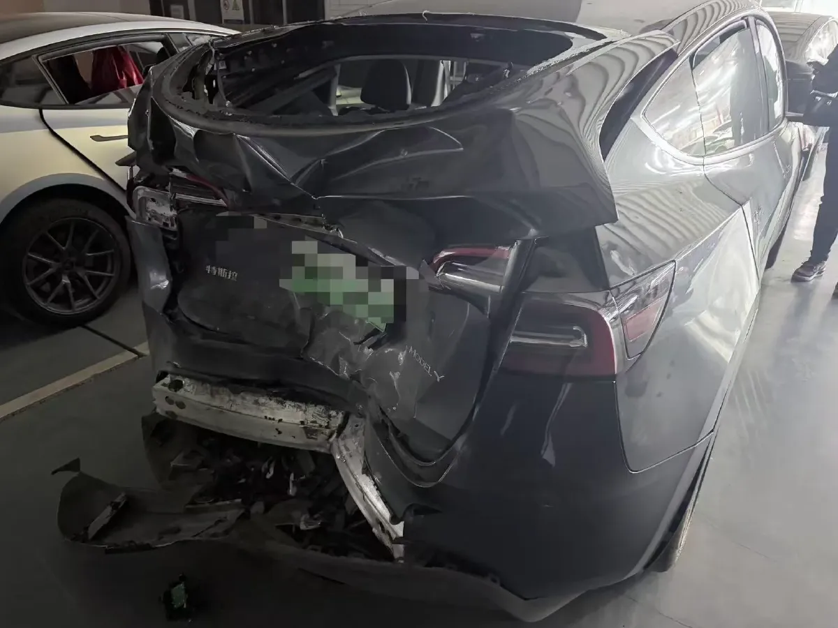 2024 Iveco OuSheng BEV 77.28KWH,autocango,china used car exporter,china ev exporter,chinese used car exporter,chinese used ev exporter