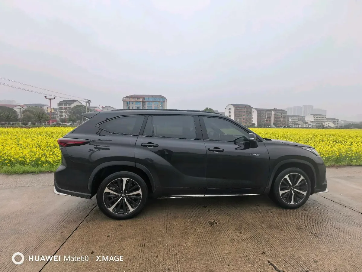 2023 Toyota Crown Kluger 2.5L 189HP L4 E-CVT Hybrid,autocango,china used car exporter,china ev exporter,chinese used car exporter,chinese used ev exporter