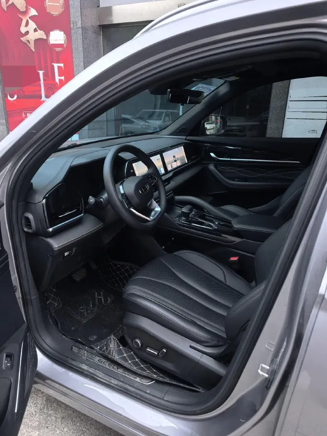 2024 Geely Monjaro 2.0T 218HP L4 7DCT,autocango,china used car exporter,china ev exporter,chinese used car exporter,chinese used ev exporter