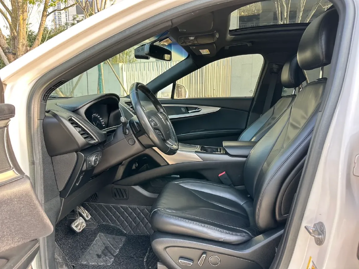 2017 Lincoln MKX 2.0T 253HP L4 6AT,autocango,china used car exporter,china ev exporter,chinese used car exporter,chinese used ev exporter