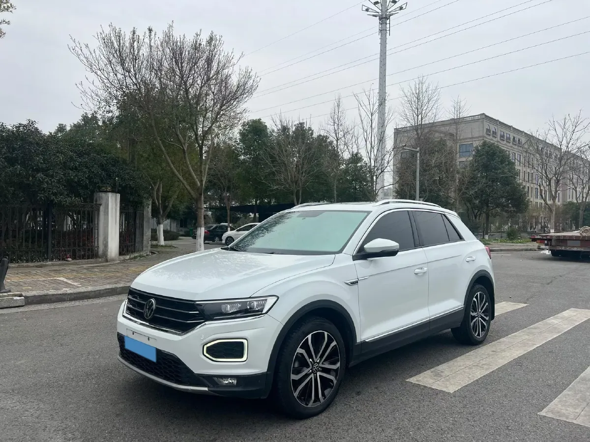 2020 Volkswagen T-Roc 1.4T 150HP L4 7DCT,autocango,china used car exporter,china ev exporter,chinese used car exporter,chinese used ev exporter