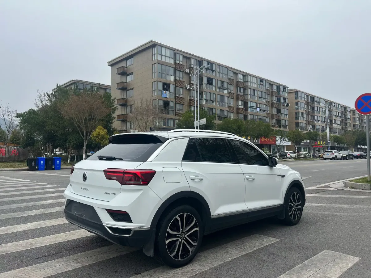 2020 Volkswagen T-Roc 1.4T 150HP L4 7DCT,autocango,china used car exporter,china ev exporter,chinese used car exporter,chinese used ev exporter
