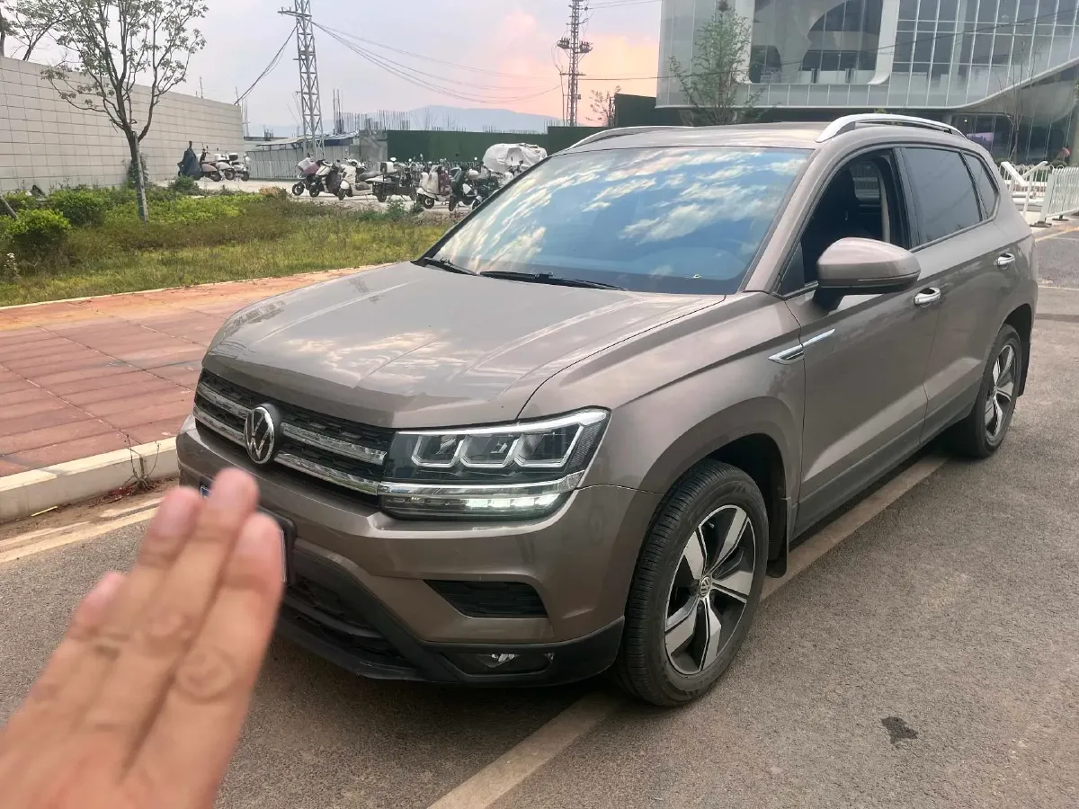 2020 Volkswagen Tharu 1.4T 150HP L4 7DCT,autocango,china used car exporter,china ev exporter,chinese used car exporter,chinese used ev exporter