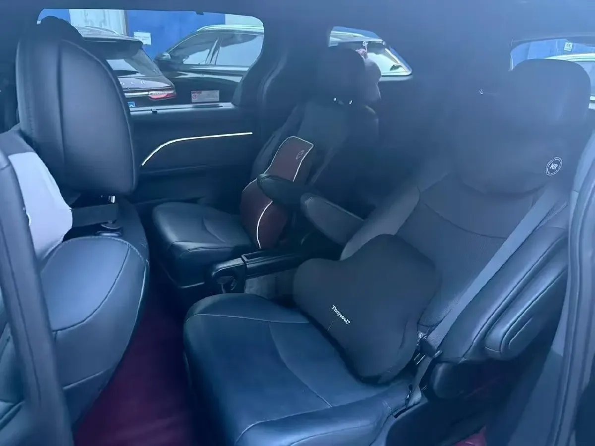 2024 Toyota Granvia 2.5L 189HP L4 E-CVT Hybrid,autocango,china used car exporter,china ev exporter,chinese used car exporter,chinese used ev exporter