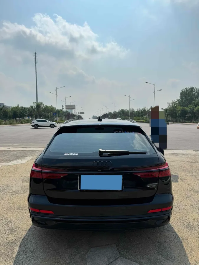 2025 Audi A6 2.0T 265HP L4 7DCT,autocango,china used car exporter,china ev exporter,chinese used car exporter,chinese used ev exporter