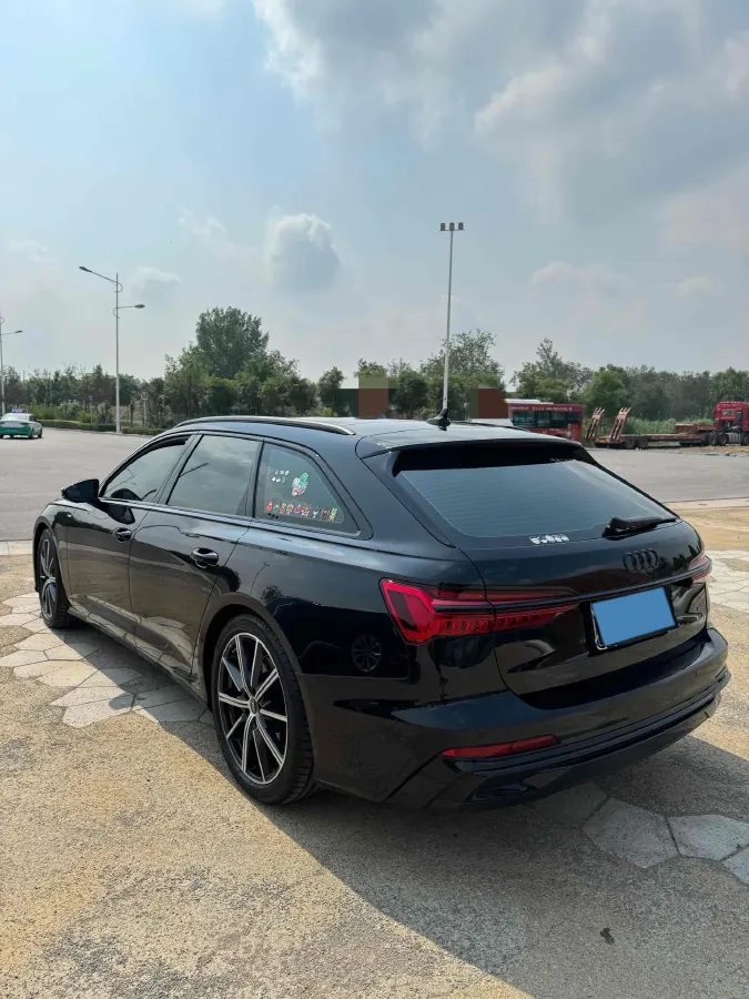 2025 Audi A6 2.0T 265HP L4 7DCT,autocango,china used car exporter,china ev exporter,chinese used car exporter,chinese used ev exporter
