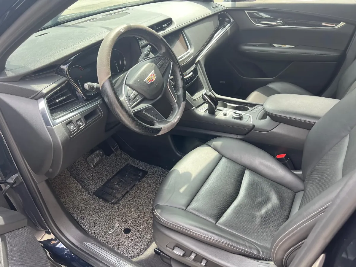 2020 Cadillac XT5 2.0T 241HP L4 9AT,autocango,china used car exporter,china ev exporter,chinese used car exporter,chinese used ev exporter