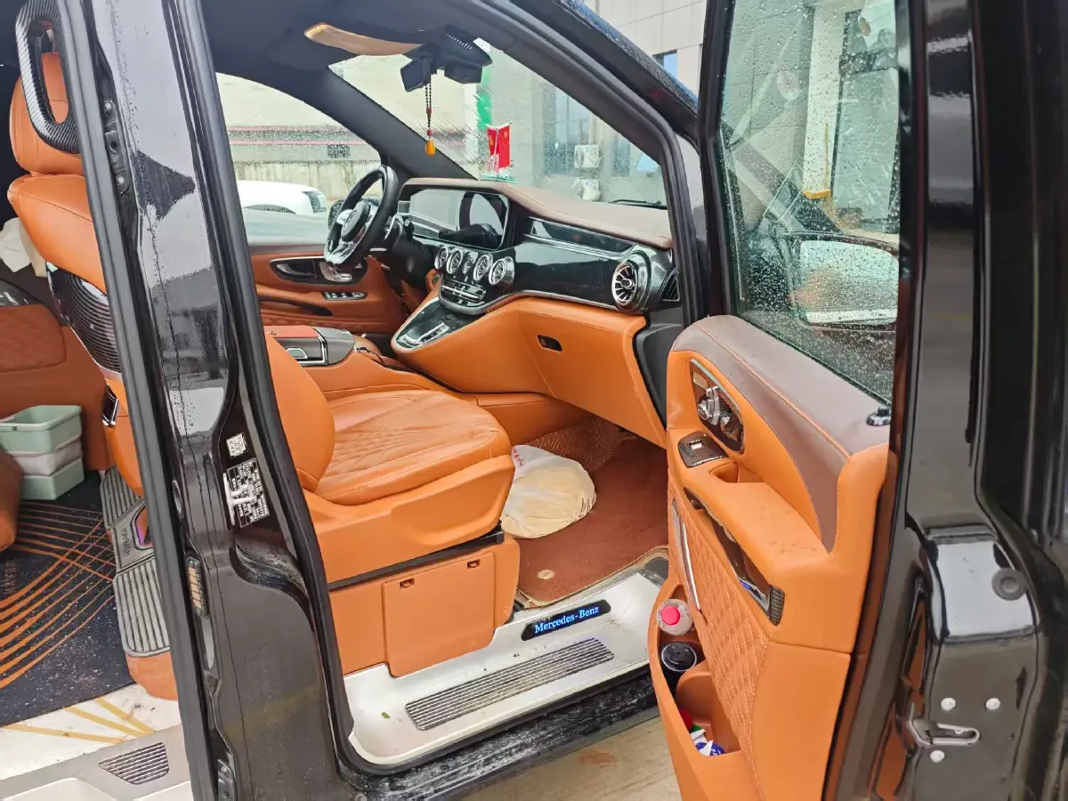 2023 Mercedes-Benz Vito 2.0T 211HP L4 9AT,autocango,china used car exporter,china ev exporter,chinese used car exporter,chinese used ev exporter