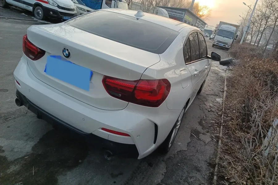 2020 BMW 1 Series 1.5T 140HP L3 7DCT,autocango,china used car exporter,china ev exporter,chinese used car exporter,chinese used ev exporter