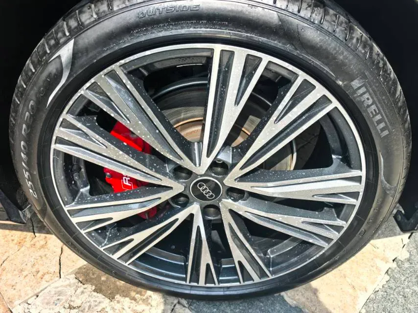 2023 Audi A6L 2.0T 245HP L4 7DCT,autocango,china used car exporter,china ev exporter,chinese used car exporter,chinese used ev exporter