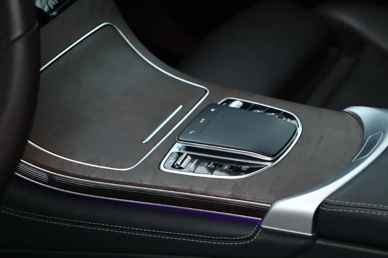 2020 Mercedes-Benz GLC Class 2.0T 258HP L4 9AT,autocango,china used car exporter,china ev exporter,chinese used car exporter,chinese used ev exporter