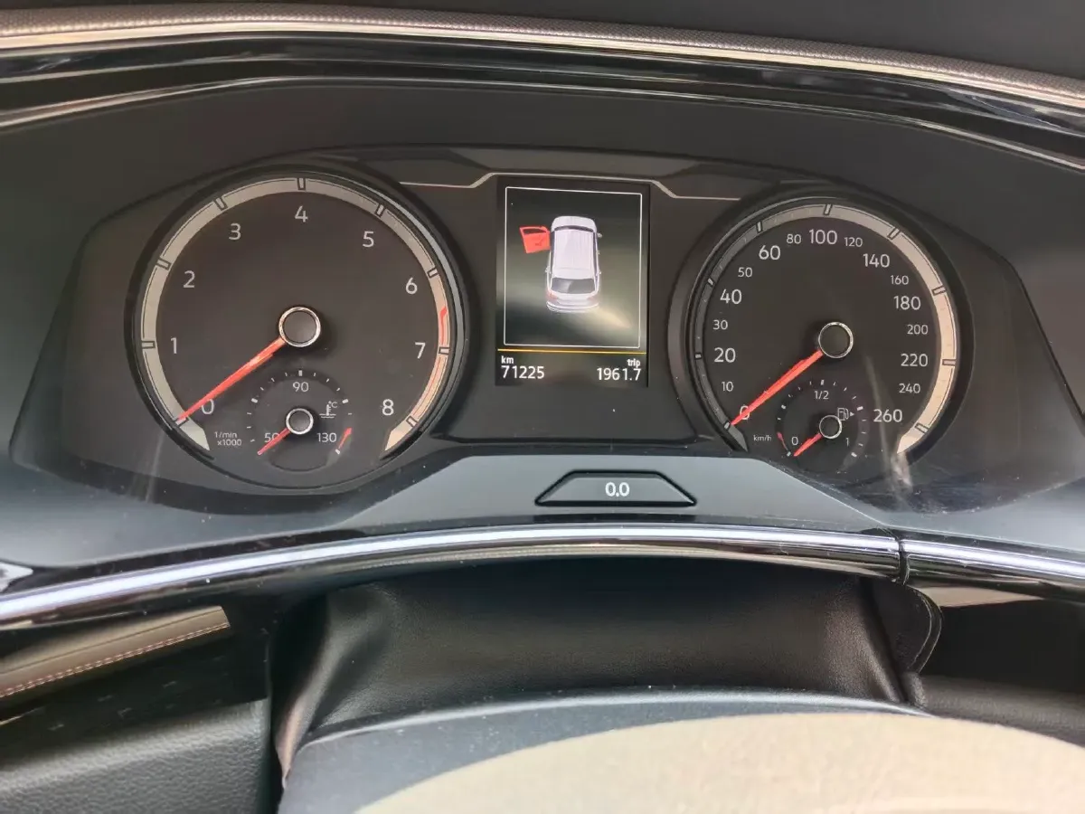 2019 Jeep Cherokee 2.0T 234HP L4 9AT,autocango,china used car exporter,china ev exporter,chinese used car exporter,chinese used ev exporter