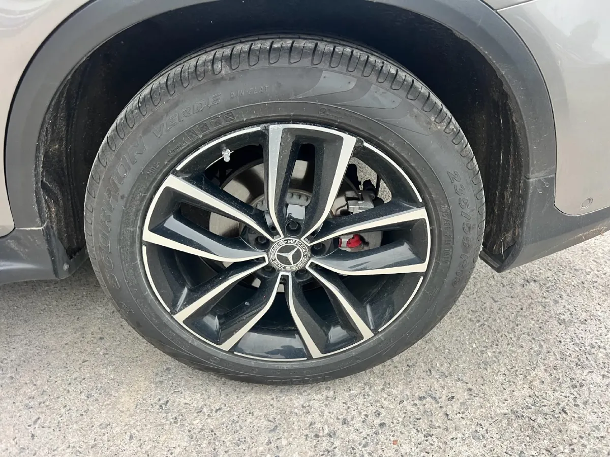 2021 Mercedes-Benz GLC Class 2.0T 197HP L4 9AT,autocango,china used car exporter,china ev exporter,chinese used car exporter,chinese used ev exporter