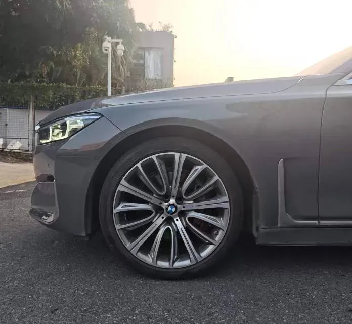 2019 BMW 7 Series 3.0T 340HP L6 8AT,autocango,china used car exporter,china ev exporter,chinese used car exporter,chinese used ev exporter