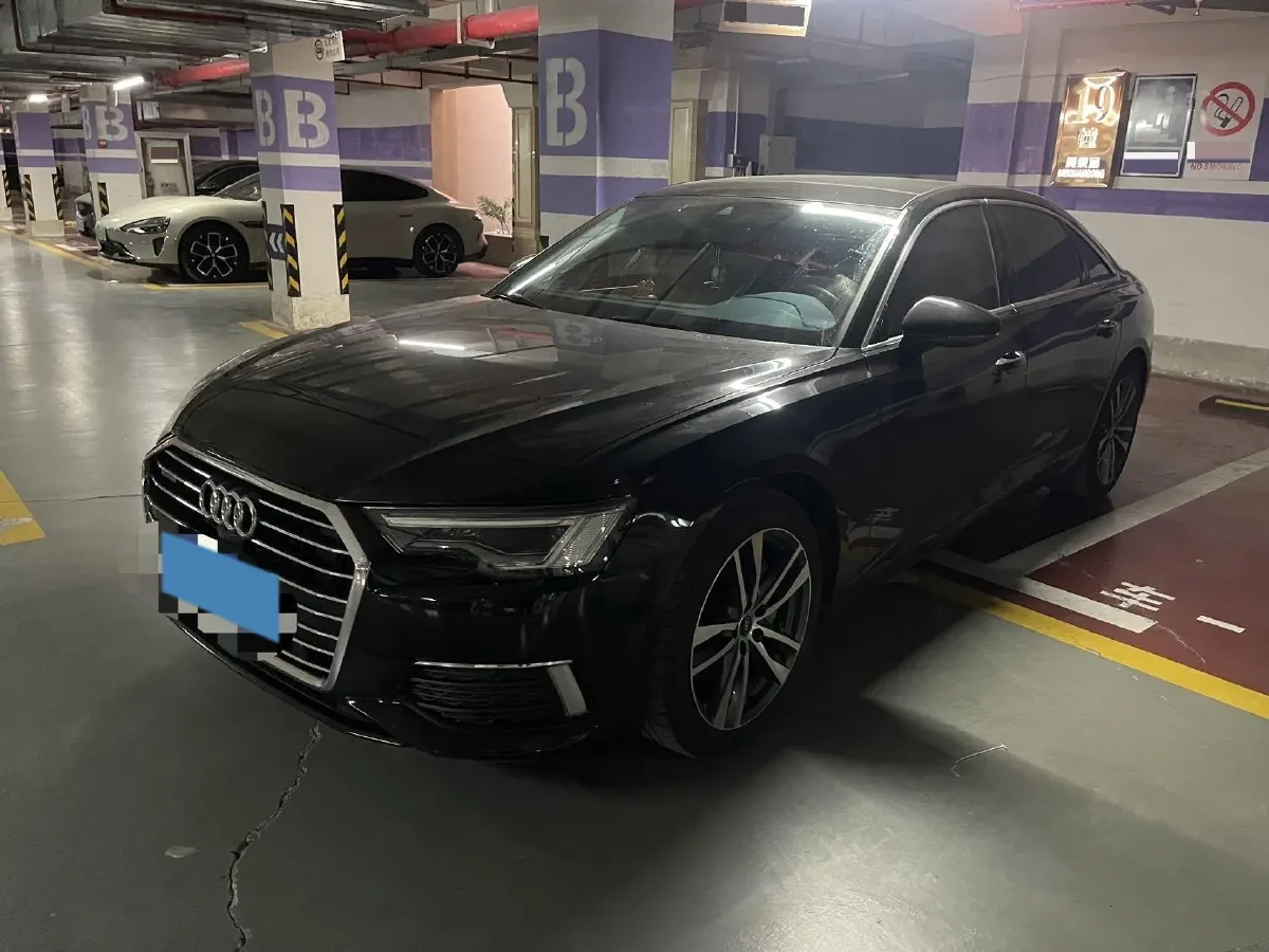 2022 Audi A6L 2.0T 224HP L4 7DCT,autocango,china used car exporter,china ev exporter,chinese used car exporter,chinese used ev exporter