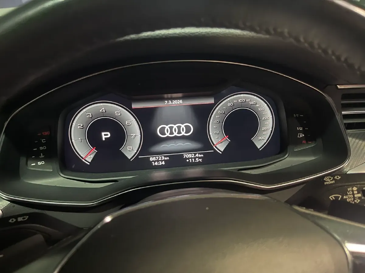 2022 Audi A6L 2.0T 224HP L4 7DCT,autocango,china used car exporter,china ev exporter,chinese used car exporter,chinese used ev exporter