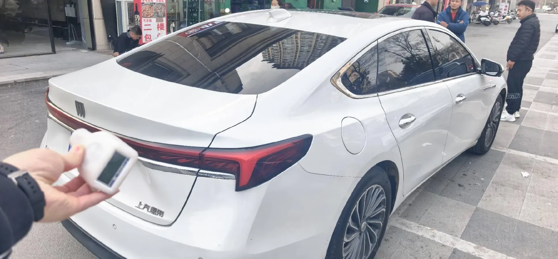 2023 Buick Larcosse 2.0T 237HP L4 9AT,autocango,china used car exporter,china ev exporter,chinese used car exporter,chinese used ev exporter