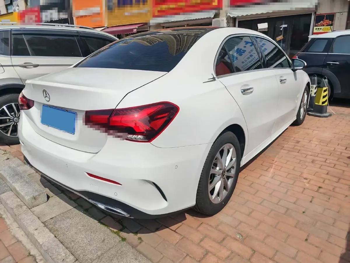 2022 Mercedes-Benz A Class 1.3T 163HP L4 7DCT,autocango,china used car exporter,china ev exporter,chinese used car exporter,chinese used ev exporter