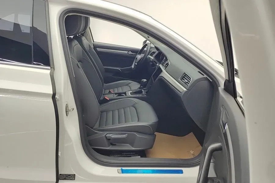 2021 Volkswagen Lamando 1.4T 150HP L4 7DCT,autocango,china used car exporter,china ev exporter,chinese used car exporter,chinese used ev exporter