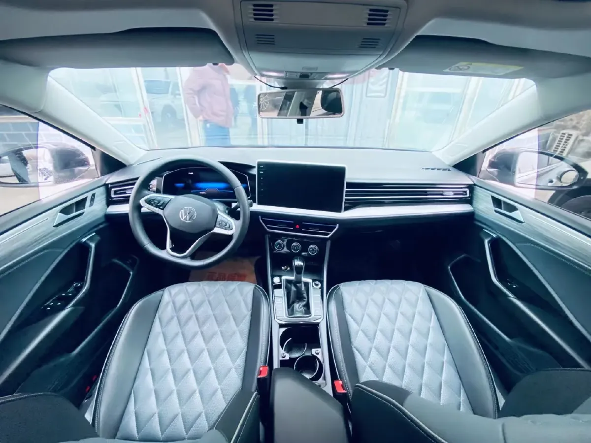 2023 Volkswagen Sagitar 1.5T 160HP L4 7DCT,autocango,china used car exporter,china ev exporter,chinese used car exporter,chinese used ev exporter