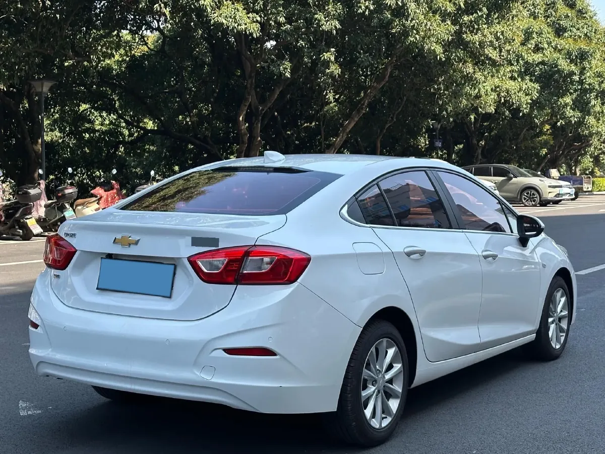 2018 Chevrolet Cruze 1.5L 114HP L4 6AT,autocango,china used car exporter,china ev exporter,chinese used car exporter,chinese used ev exporter