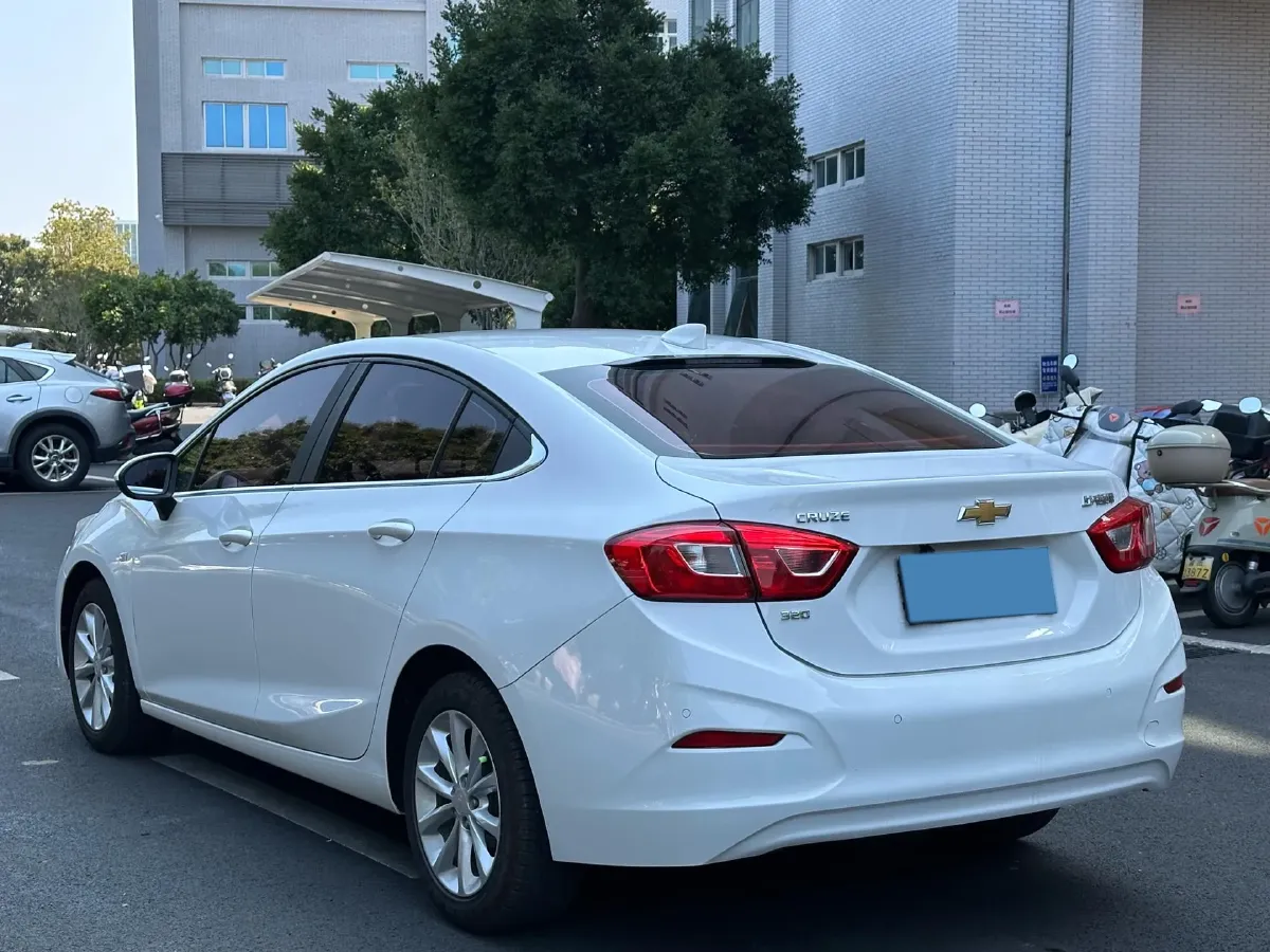 2018 Chevrolet Cruze 1.5L 114HP L4 6AT,autocango,china used car exporter,china ev exporter,chinese used car exporter,chinese used ev exporter