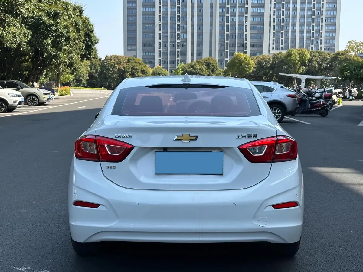 2018 Chevrolet Cruze 1.5L 114HP L4 6AT,autocango,china used car exporter,china ev exporter,chinese used car exporter,chinese used ev exporter