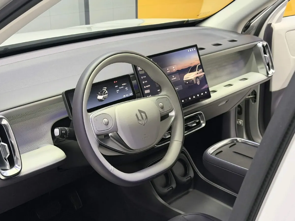 2025 Leapmotor B10 BEV 67.1KWH,autocango,china used car exporter,china ev exporter,chinese used car exporter,chinese used ev exporter