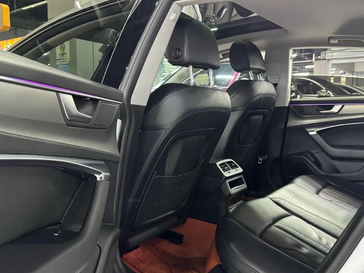 2021 Audi A7 2.0T 245HP L4 7DCT,autocango,china used car exporter,china ev exporter,chinese used car exporter,chinese used ev exporter