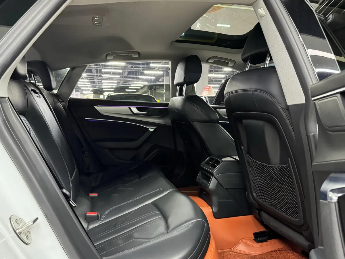 2021 Audi A7 2.0T 245HP L4 7DCT,autocango,china used car exporter,china ev exporter,chinese used car exporter,chinese used ev exporter