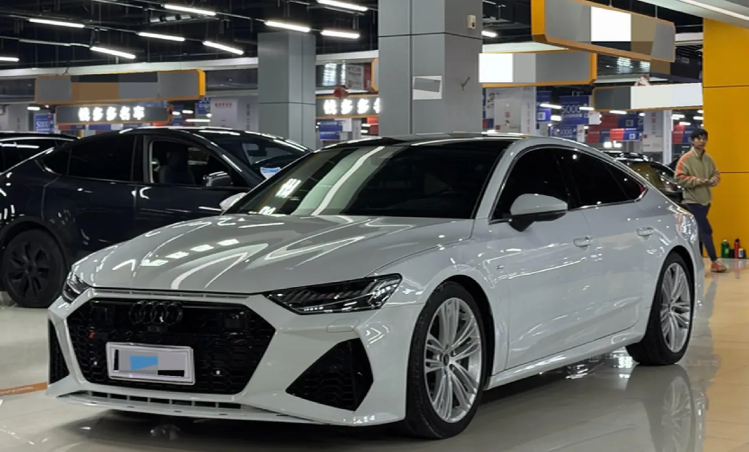 2021 Audi A7 2.0T 245HP L4 7DCT,autocango,china used car exporter,china ev exporter,chinese used car exporter,chinese used ev exporter