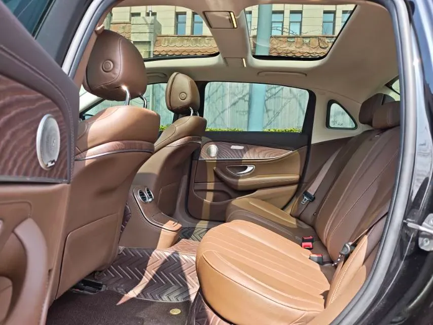 2021 Mercedes-Benz E Class 2.0T 197HP L4 9AT,autocango,china used car exporter,china ev exporter,chinese used car exporter,chinese used ev exporter