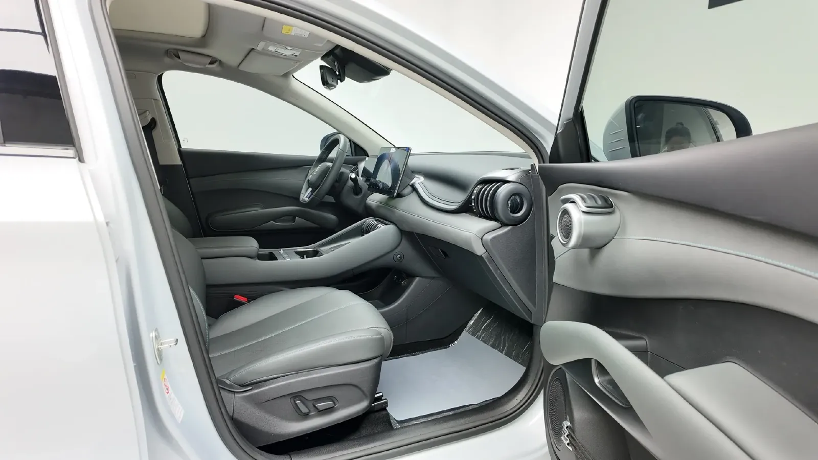 2025 BYD Yuan Plus BEV 60.48KWH,autocango,china used car exporter,china ev exporter,chinese used car exporter,chinese used ev exporter