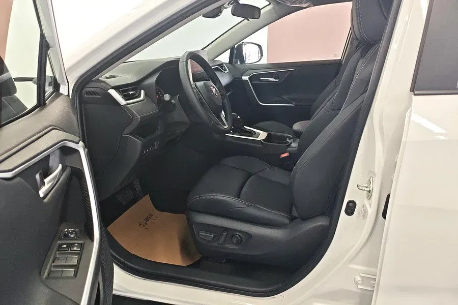 2022 Toyota Wildlander 2.0L 171HP L4 CVT,autocango,china used car exporter,china ev exporter,chinese used car exporter,chinese used ev exporter