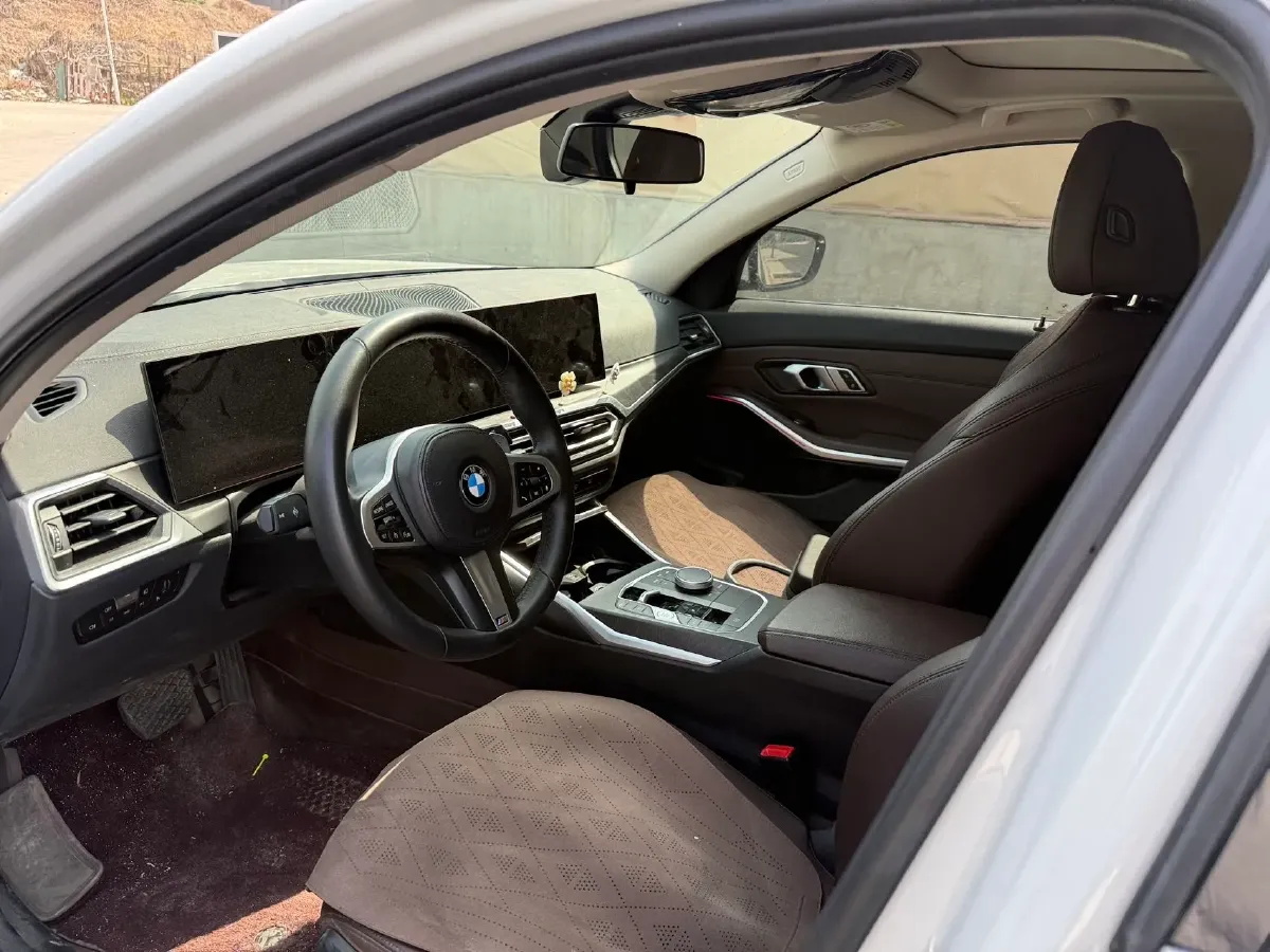2023 BMW 3 Series 2.0T 184HP L4 8AT,autocango,china used car exporter,china ev exporter,chinese used car exporter,chinese used ev exporter